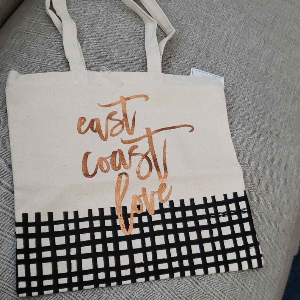 Tote bag